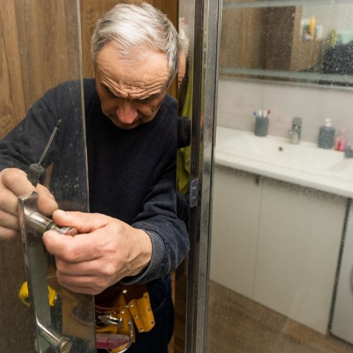 Shower Door Repair and Replacement in Toronto & GTA